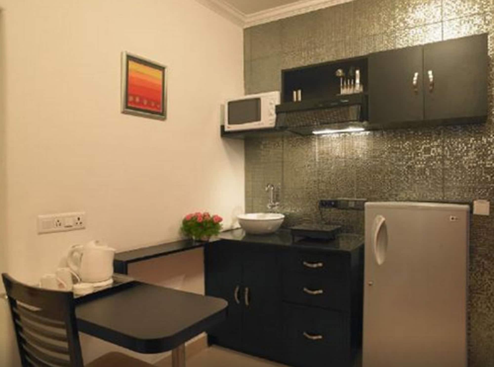 Royal Orchid Golden Suites Pune Quarto foto