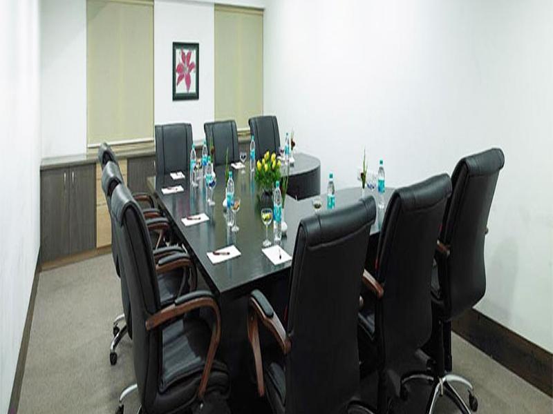 Royal Orchid Golden Suites Pune Exterior foto